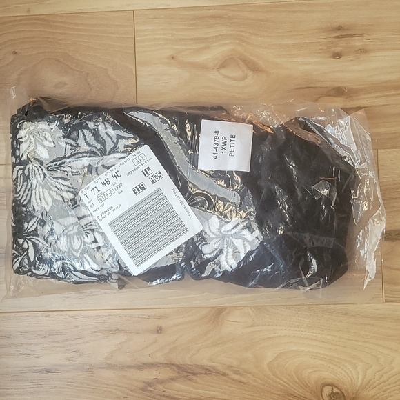 CATHERINE'S MODERN LACE TOP▪︎1XWP NWT! - Picture 4 of 4